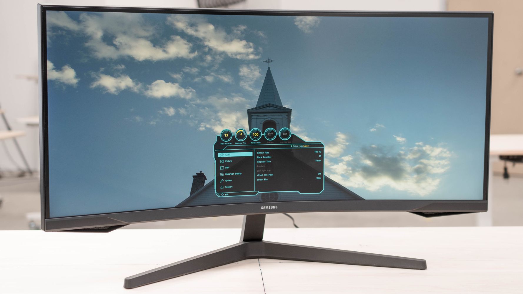 RESIGILAT: Samsung Monitor Odyssey G5 G55T (LC34G55TWWPXEN)