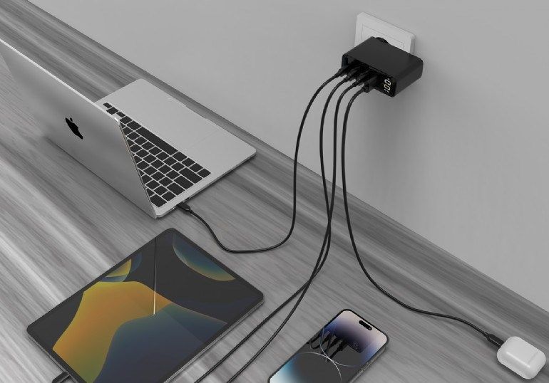 ALIMENTATOR retea 220V GEMBIRD, universal, 1 x USB-A QC3.0 + 3 x USB-C 3A , max. 100W PD GaN, LCD, protectie: scurtcircuit, supraincarcare, supratensiune, supraincalzire, negru,  TA-UC-PDQC100LCD-01-BK  (timbru verde 0.18 lei)