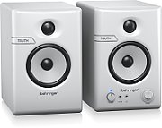 Pair of active 3.5  studio monitors