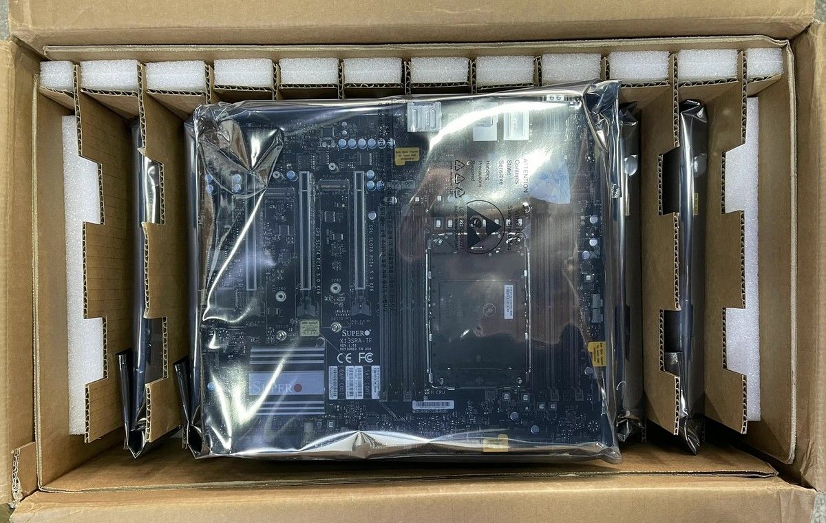 Supermicro MBD-X13SRA-TF Intel W790 LGA 4677 (Socket E) SSI CEB