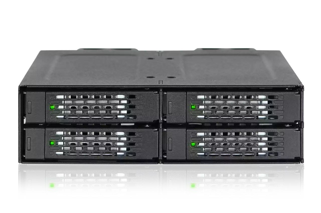 ToughArmor IcyDock 4-Bay 2 5  NVMe U.2/U.3 SSD PCIe 4.0